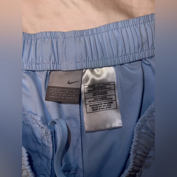 Vintage 2000s Nike EUC Shorts - Picture 7 of 12